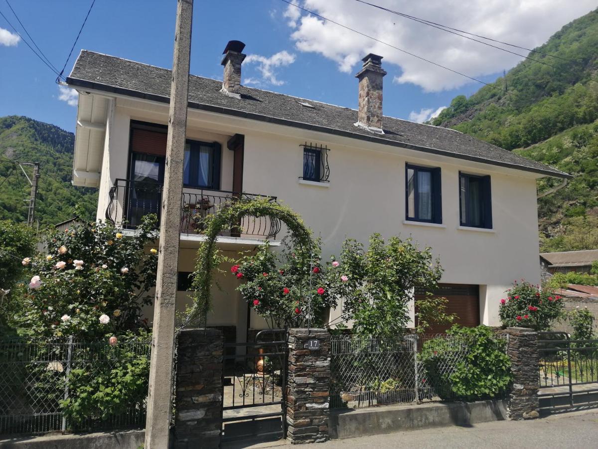 Les Rosiers Bed & Breakfast Bagnères-de-Luchon Dış mekan fotoğraf